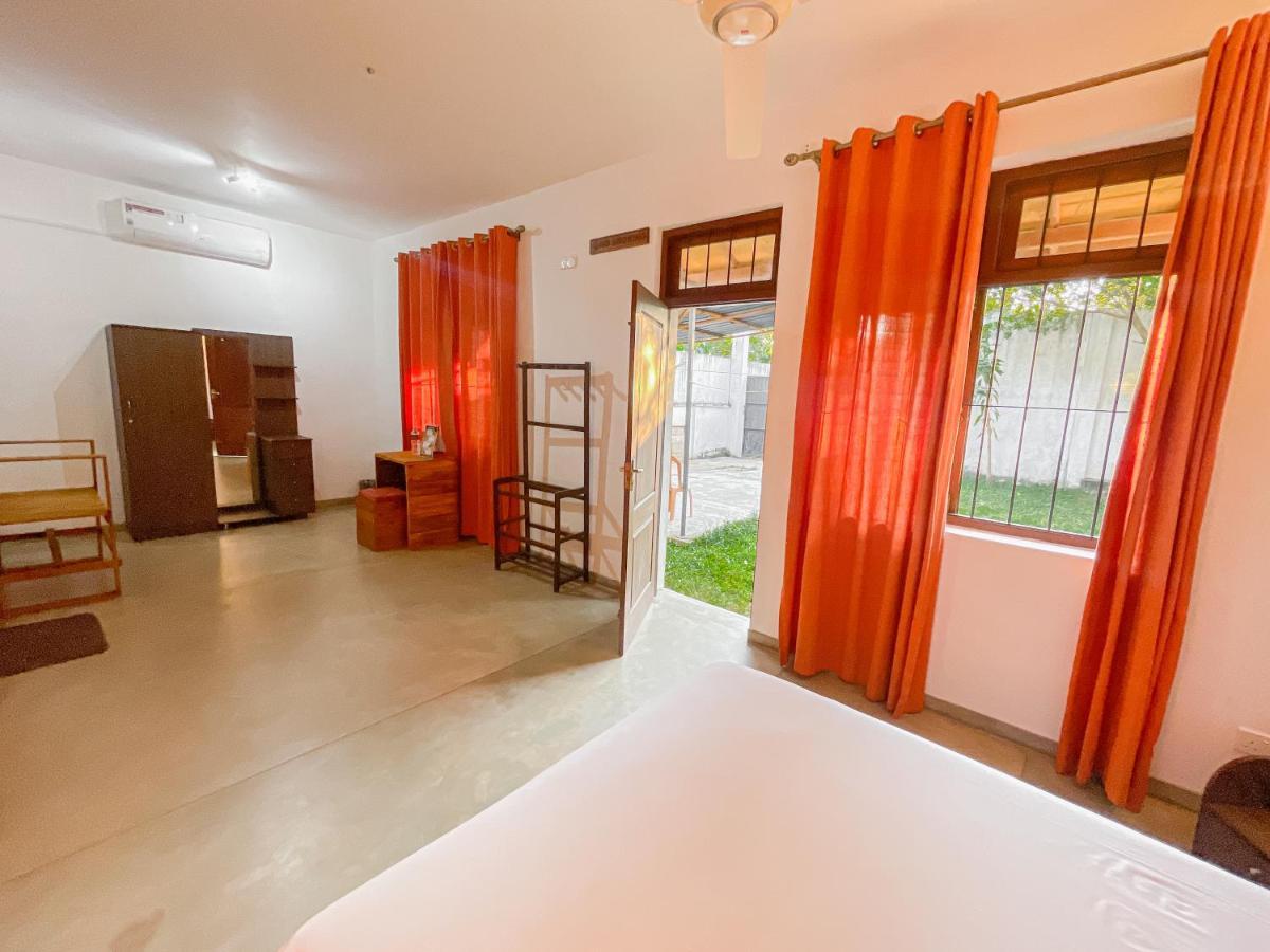 Battaramulla Boutique Villa スリ・ジャヤワルダナプラ・コッテ エクステリア 写真