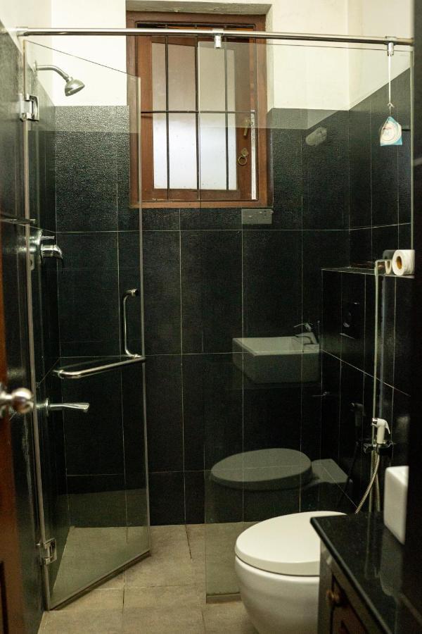 Battaramulla Boutique Villa スリ・ジャヤワルダナプラ・コッテ エクステリア 写真